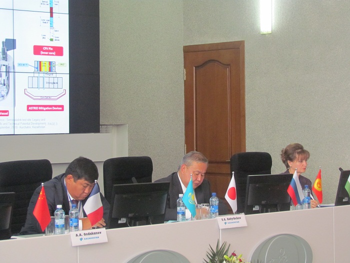 Semeı ıadrolyq synaq polıgonynyń jaǵdaıy ǵylymı basqosýda talqylandy