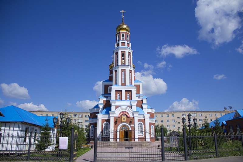 Soltústik Qazaqstanǵa bıyl  700 otbasy kóship keledi