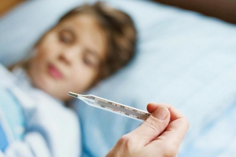 Soltústik Qazaqstanda qyz bala menıngıtten kóz jumdy