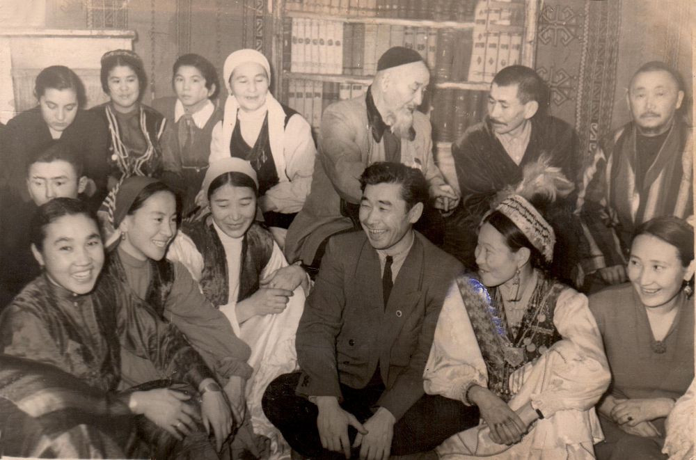 Alpys jyl burynǵy aıtys