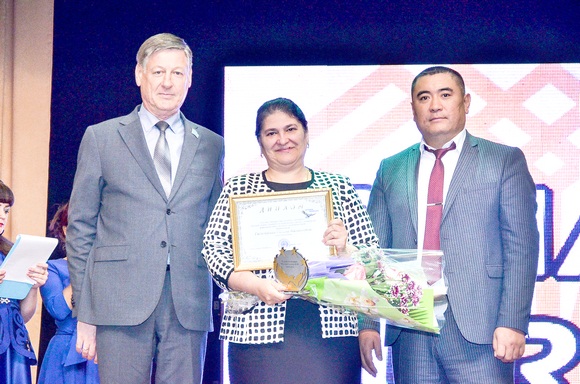 Rıdderde «Jomart júrek» qaıyrymdylyq forýmy ótti