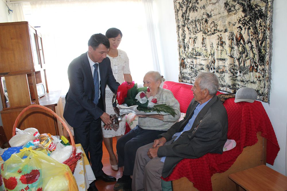 Qarııalarǵa syı-sııapat jasaldy