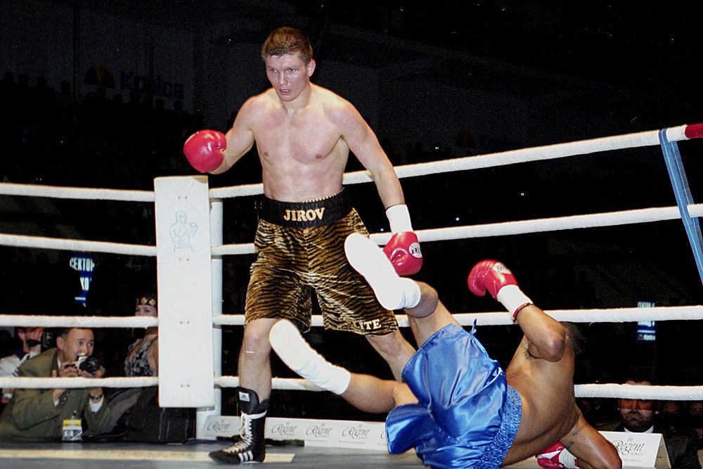 Vasılıı Jırov pen Gonsalestiń jekpe-jegi eki mınýtta aıaqtaldy