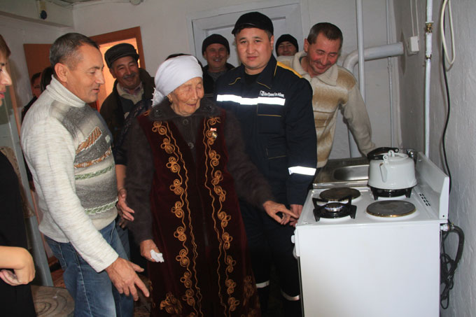 Shyǵys Qazaqstannyń aýyldaryna gaz jetkizile bastady