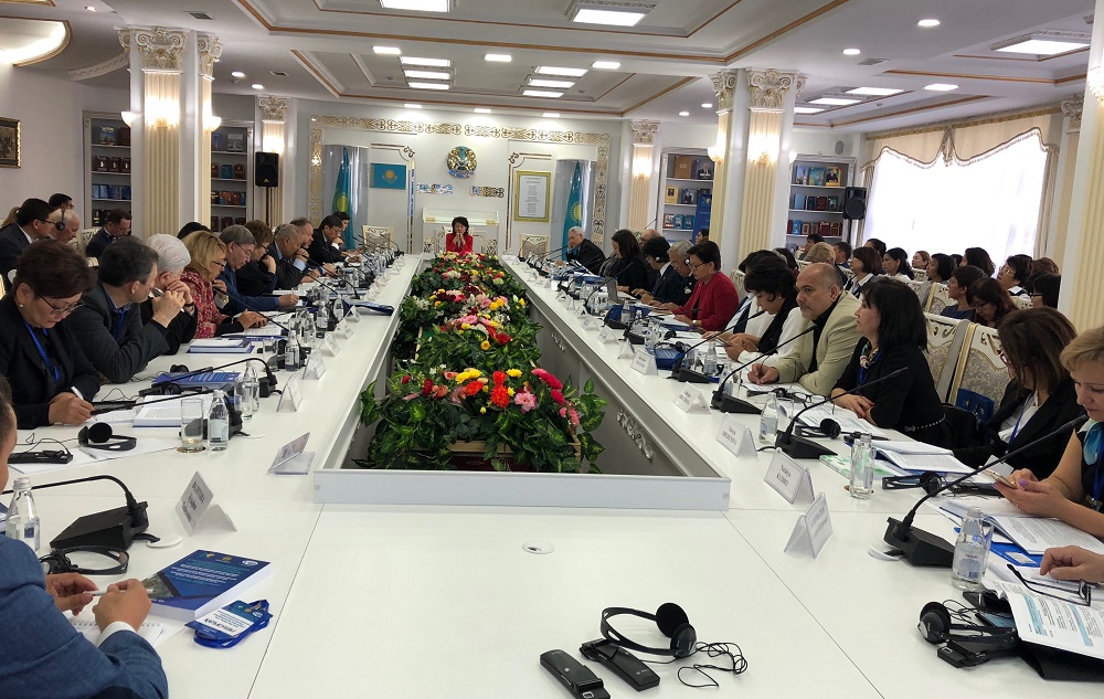 Áleýmettanýshylar kongresi ótti