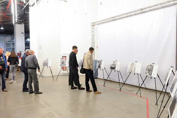 «О́mirdi qutqarý»: Almatyda áleýmettik fotokórmeniń ashylýy ótti