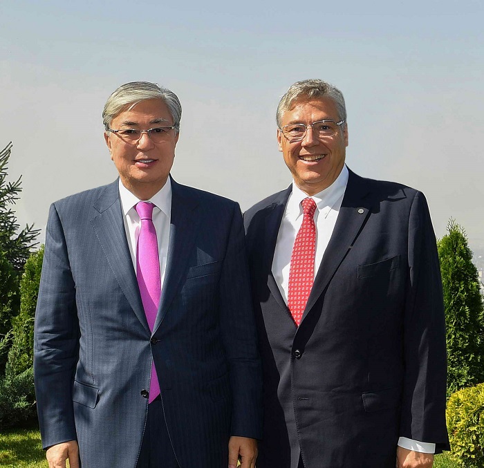 Q.Toqaev «Shveısarııa-Qazaqstan» parlamentaralyq tobynyń tóraǵasyn qabyldady