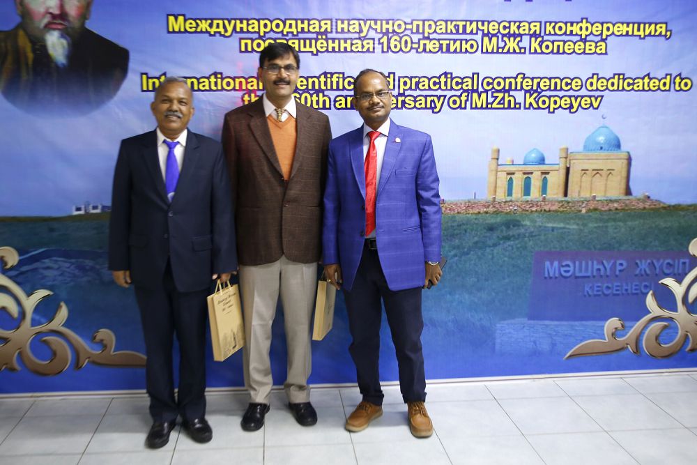 Máshhúr Júsiptiń 20 tomdyq shyǵarmalar jınaǵy sıfrly formatqa kóshti