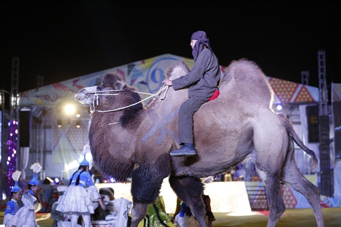 Jylyoı aýdanynyń 90 jyldyq mereıtoıy toılandy