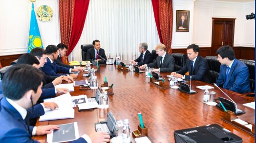 B. Saǵyntaev Lapwing Advisers kompanııasynyń ókilderimen kezdesý ótkizdi