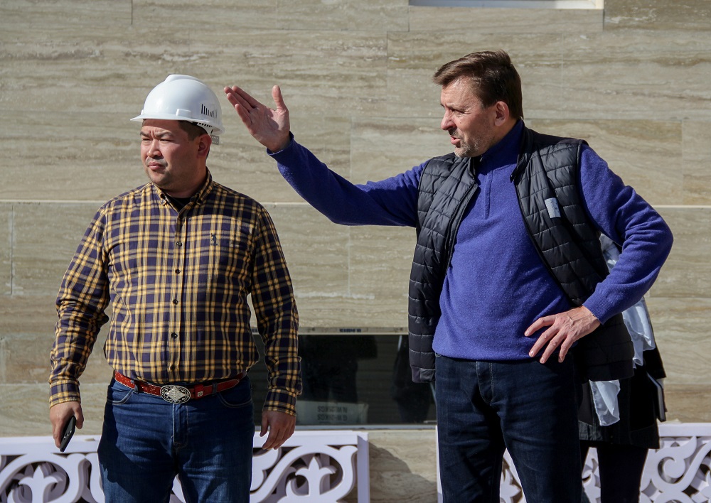 Astanada «problemaly páterler» azaıyp keledi