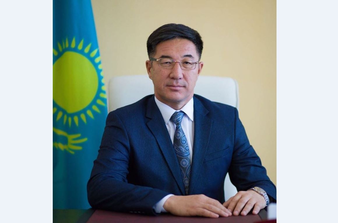 Batys Qazaqstan oblysynda eki aýdannyń ákimi aýysty