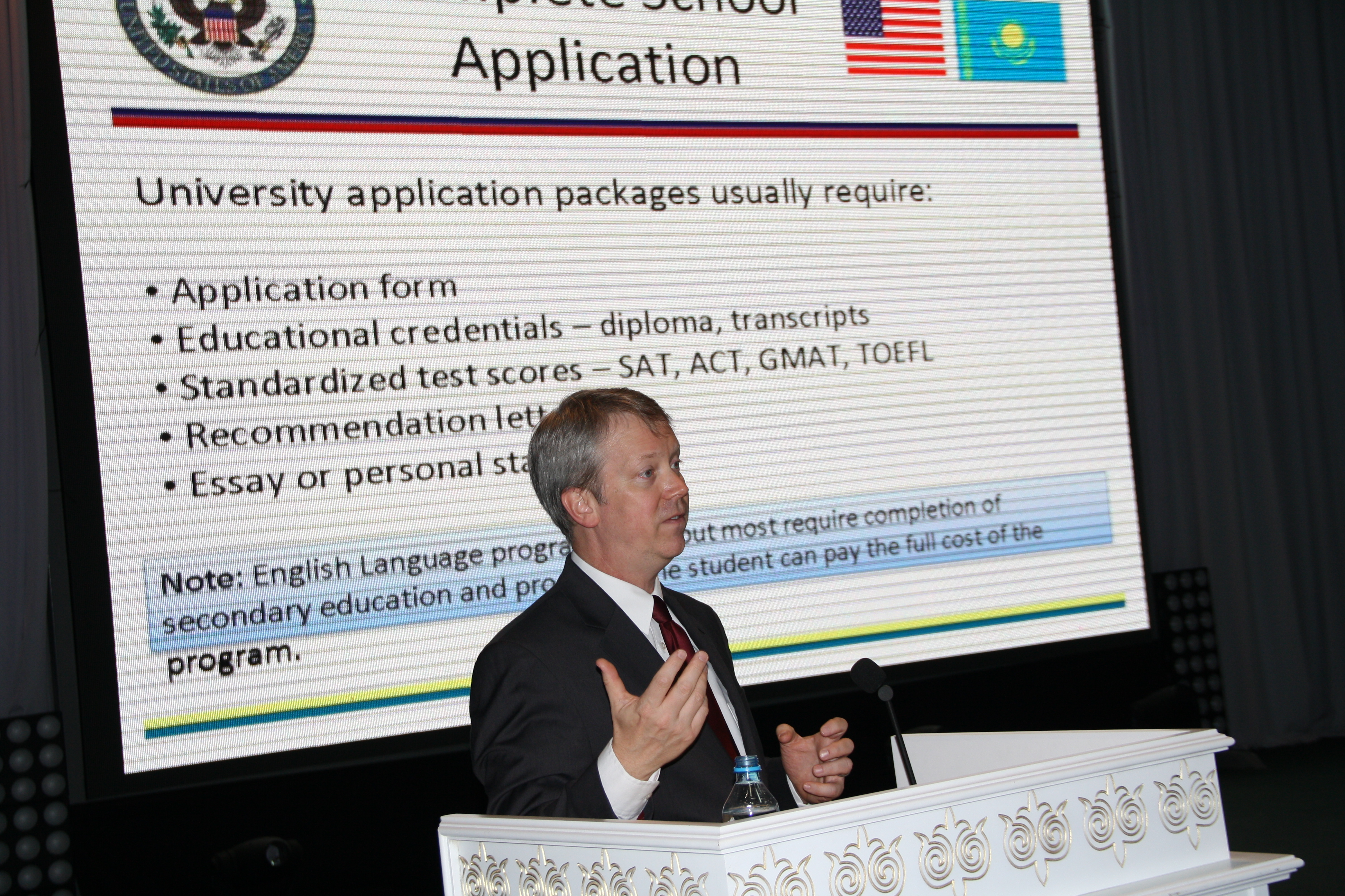 Bilimdi jasqa jol ashyq - Aıshýaq Dármenuly