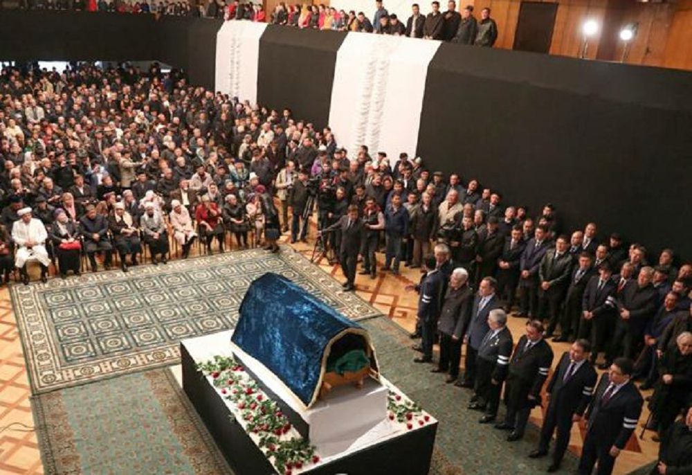 Qosh, namys naızaǵaıy!