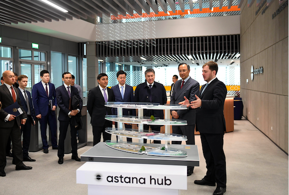  SIM basshysy «Astana Hub» halyqaralyq IT-startaptar tehnoparkiniń jumysymen tanysty
