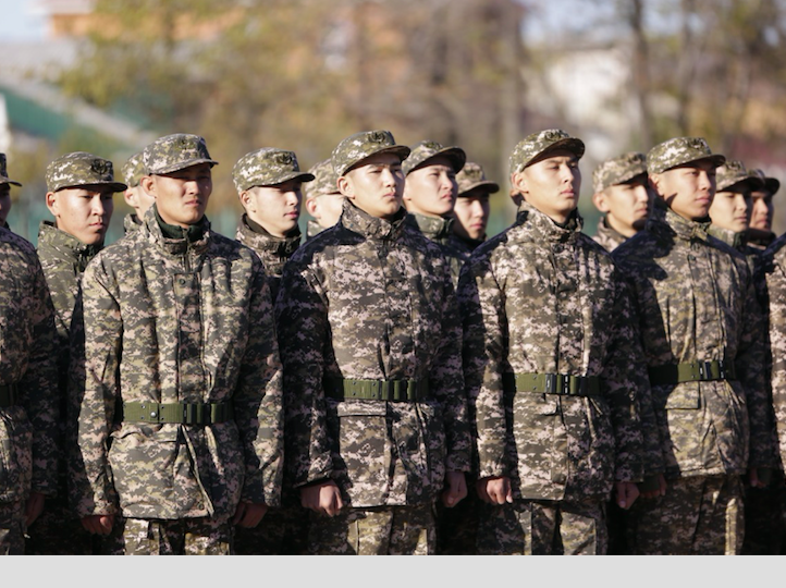 Atyraýlyq 40 sarbaz Tarazǵa áskerge attandy