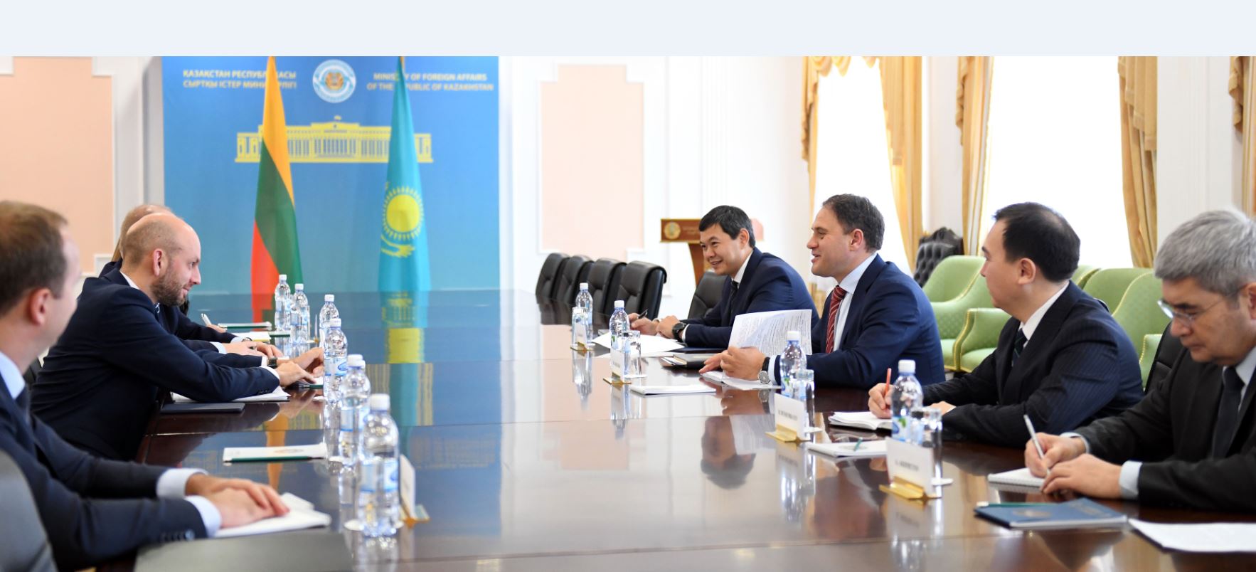 Qazaqstan jáne Lıtva jan-jaqty yntymaqtastyqty keńeıtýge nıetti