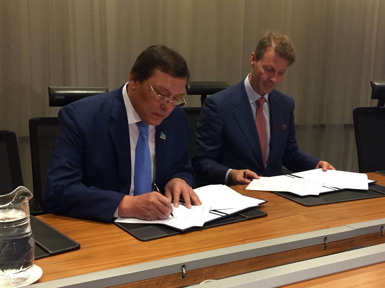 Mashına jasaý salasynda ózara árekettesý jáne yntymaqtastyq memorandýmyna qol qoıyldy