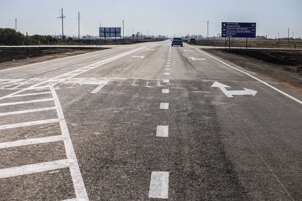 «Aqsý – Kýrchatov» tas jolynyń 24 shaqyrymy jóndelip bitti