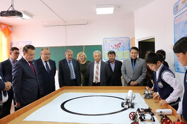 Senator Rysqalı Ábdikerov Qaraǵandy oblysynda jumys saparymen boldy