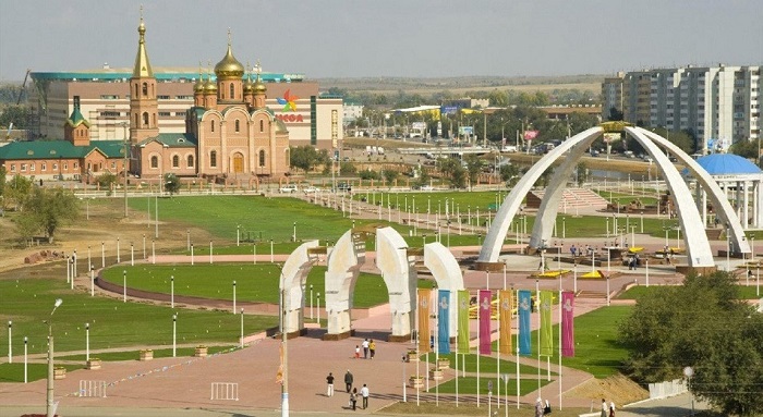 Aqtóbede Májilis depýtattary kolledj ujymymen kezdesti