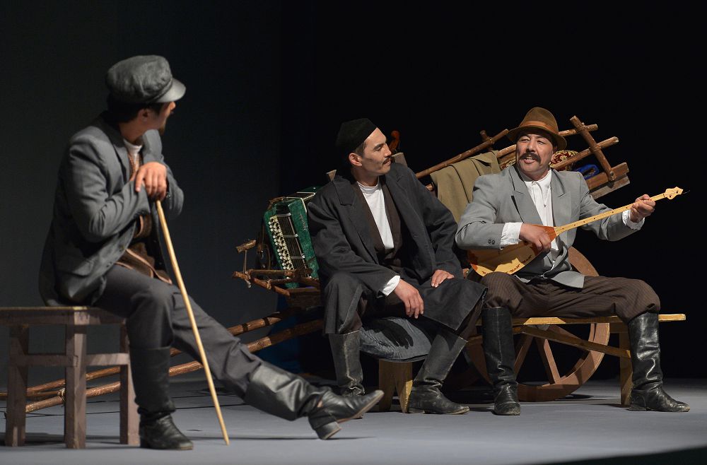 Háliń qalaı, halyq teatry?