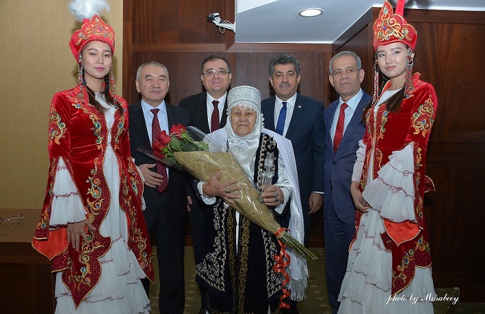 Almatyda derekti fılmder festıvali ótti