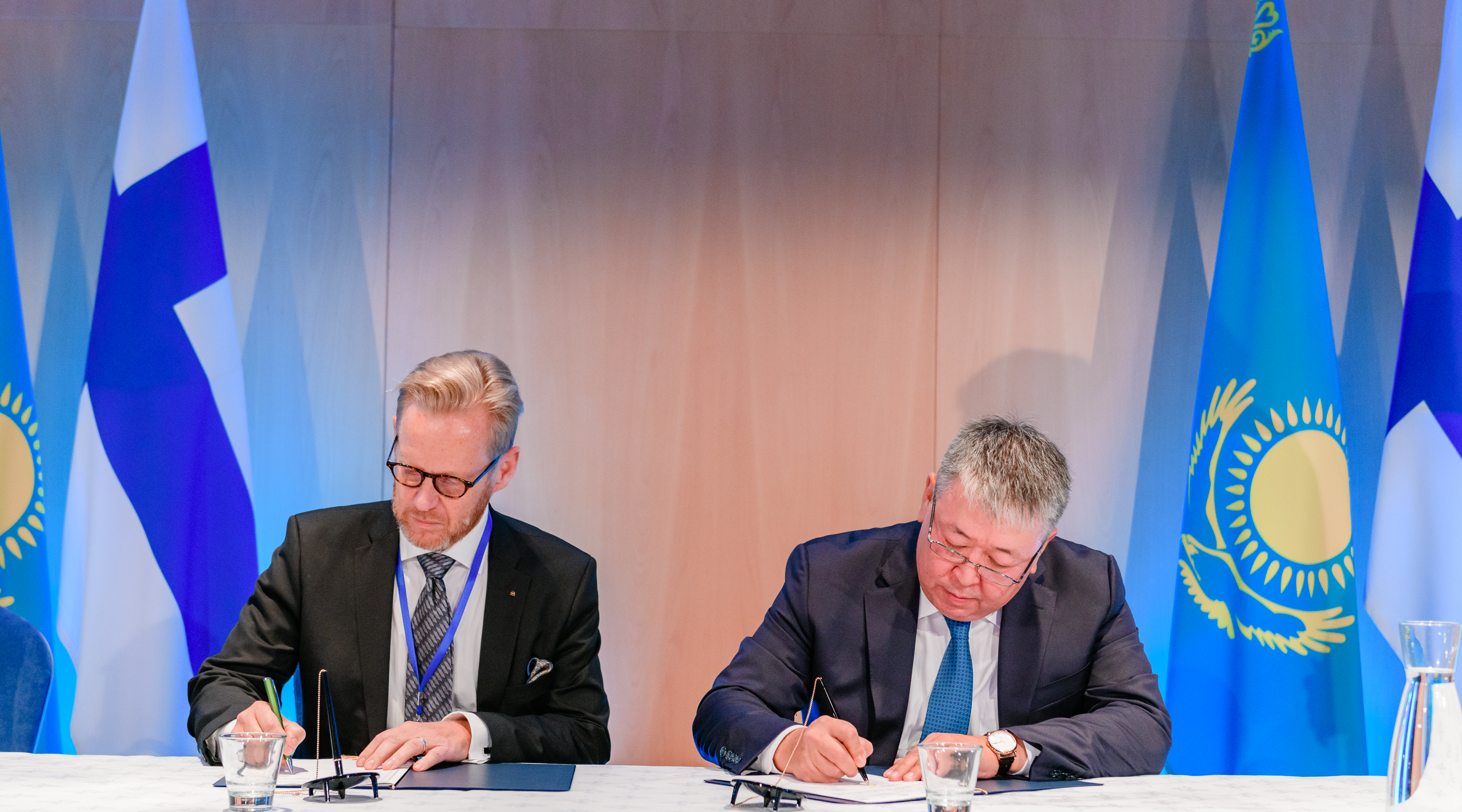 Fınlıandııanyń eń iri kompanııalary Qazaqstanda TKSh-ny jańǵyrtýǵa belsene qatysady