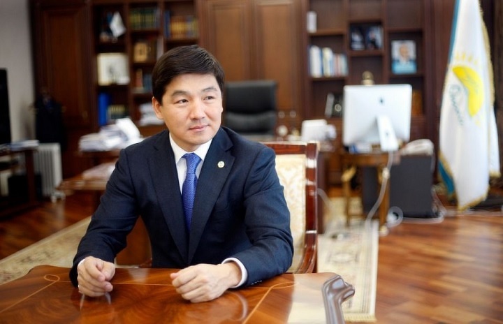 Baýyrjan Baıbek AQSh-tyń Bas konsýlymen kezdesti