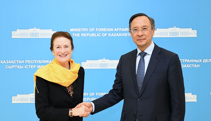 Syrtqy ister mınıstri IýNISEF basshysymen kezdesti