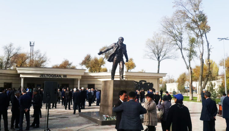 Tarazda Qaırat Rysqulbekov saıabaǵy jańǵyrtyldy