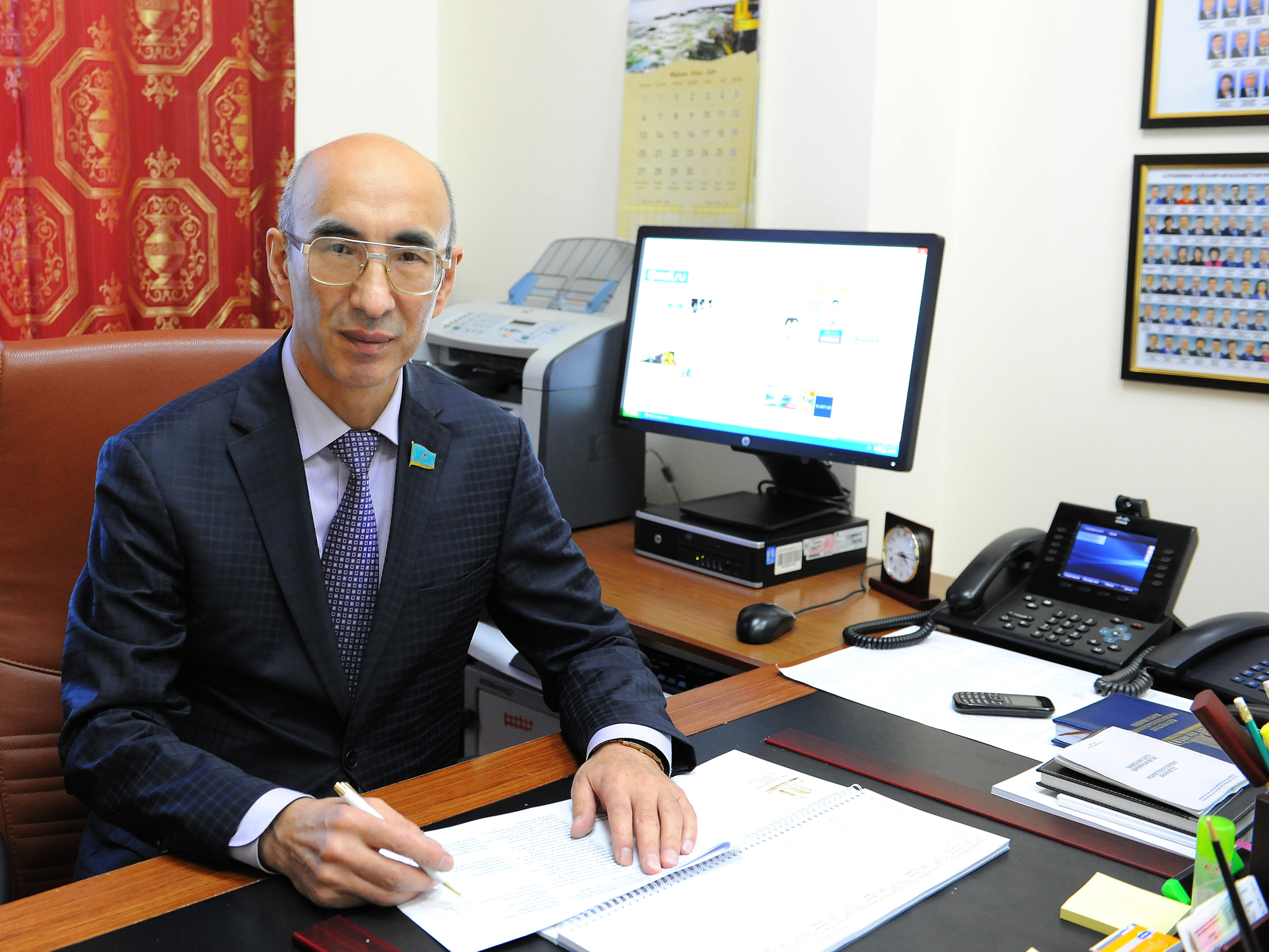 Kózi aýyratyndar kómekke zárý