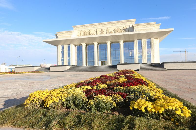 Taldyqorǵanda zamanaýı teatr ǵımaraty ashyldy