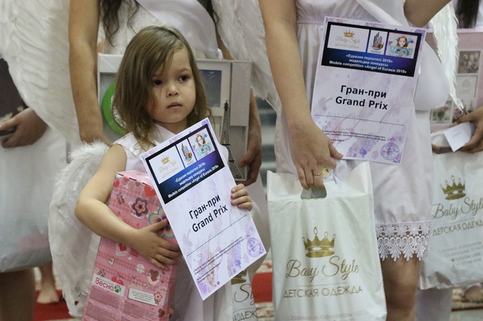 Oralda «Eýrazııa perishtesi 2018» atty kishkentaı fotomodelder baıqaýy ótti