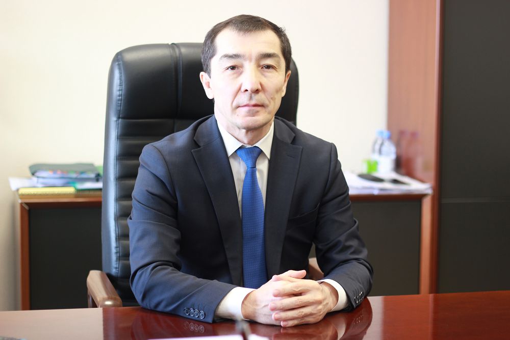 Kiristilik pen táýekel arasynda. Ulttyq Bank Tóraǵasynyń orynbasary Janat Qurmanovpen suhbat