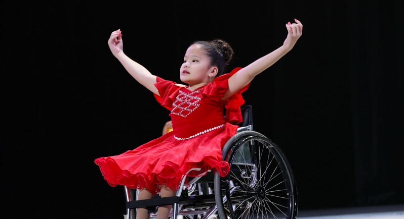 Astanada arbada otyryp bıleýden ashyq chempıonat bastaldy