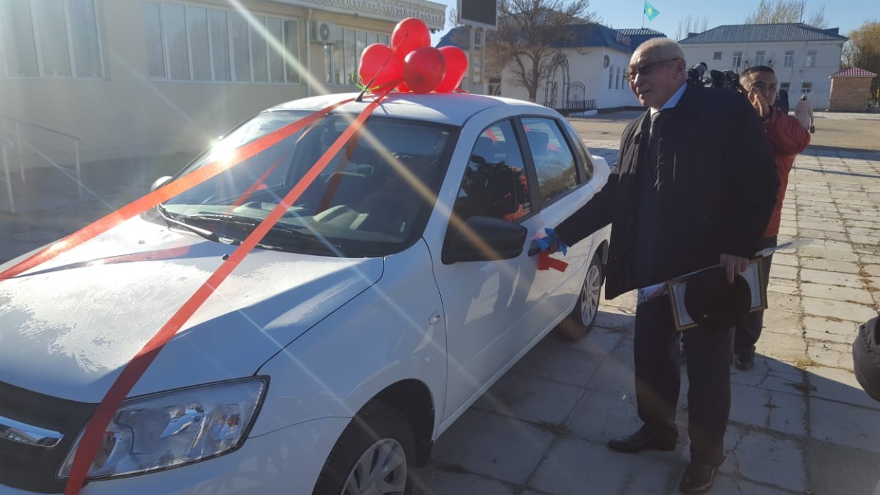 «Tegin keńes berý» qyzmeti nátıjesin berip jatyr