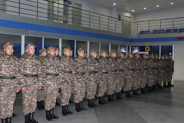 Pavlodarda  45 azamat tańdaýly desanttyq-shabýylshy áskeri qataryna alyndy