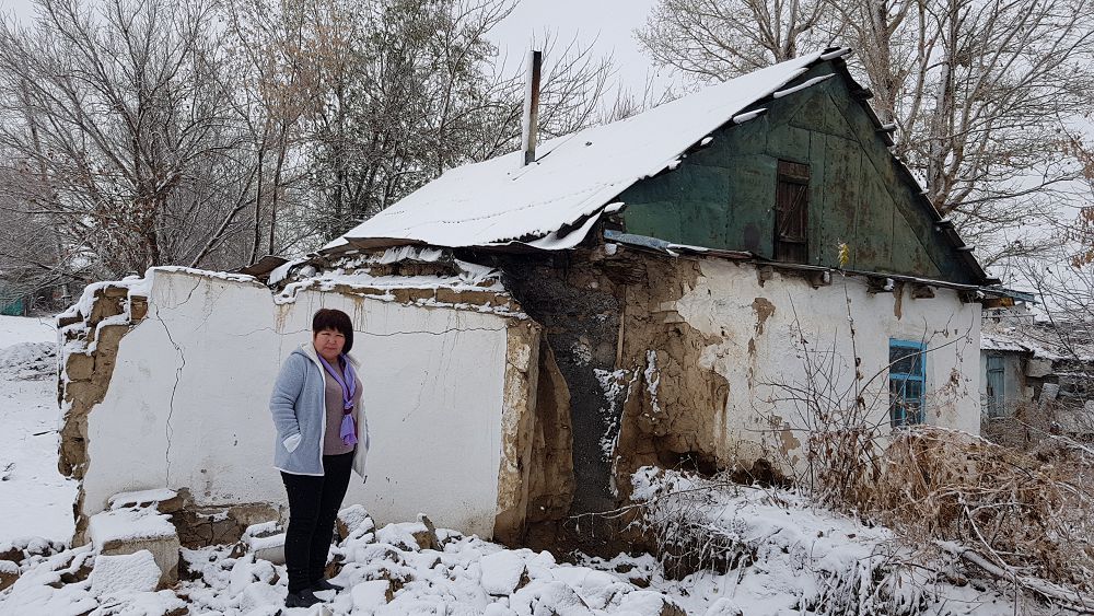 Tasqynnan zardap shekken aıagózdik eki otbasy áli úıge qol jetkize almaı júr