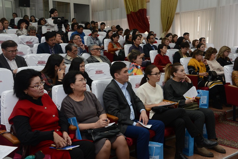 Almatyda Erasmus+ baǵdarlamasynyń aqparattyq kúni ótti