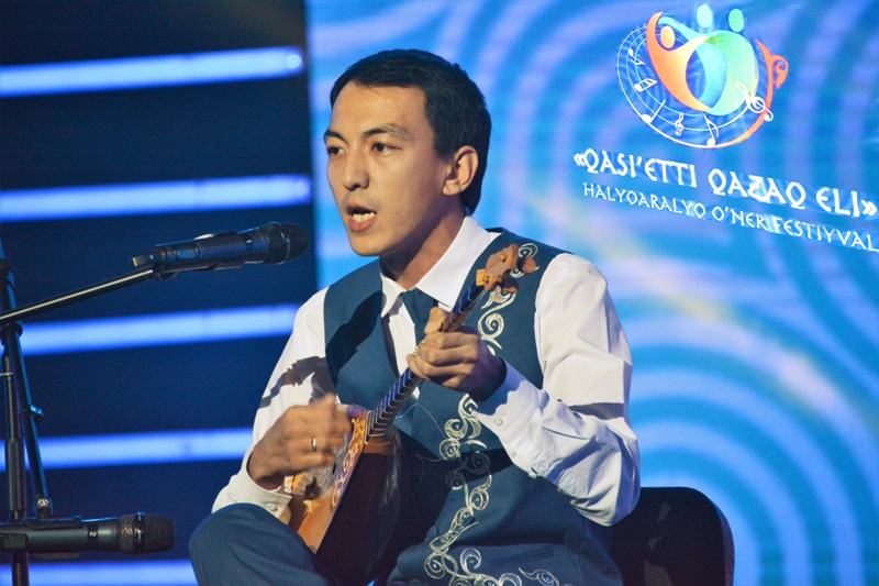 Qandastardyń qatysýymen óner festıvali ótti