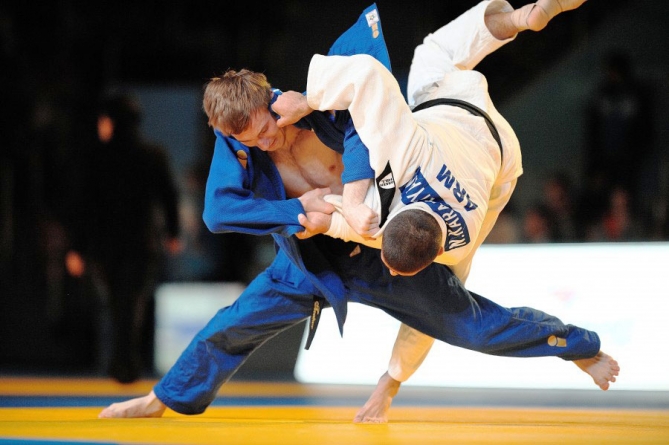 Tashkenttegi týrnır jerlesterimiz úshin sátsiz bastaldy