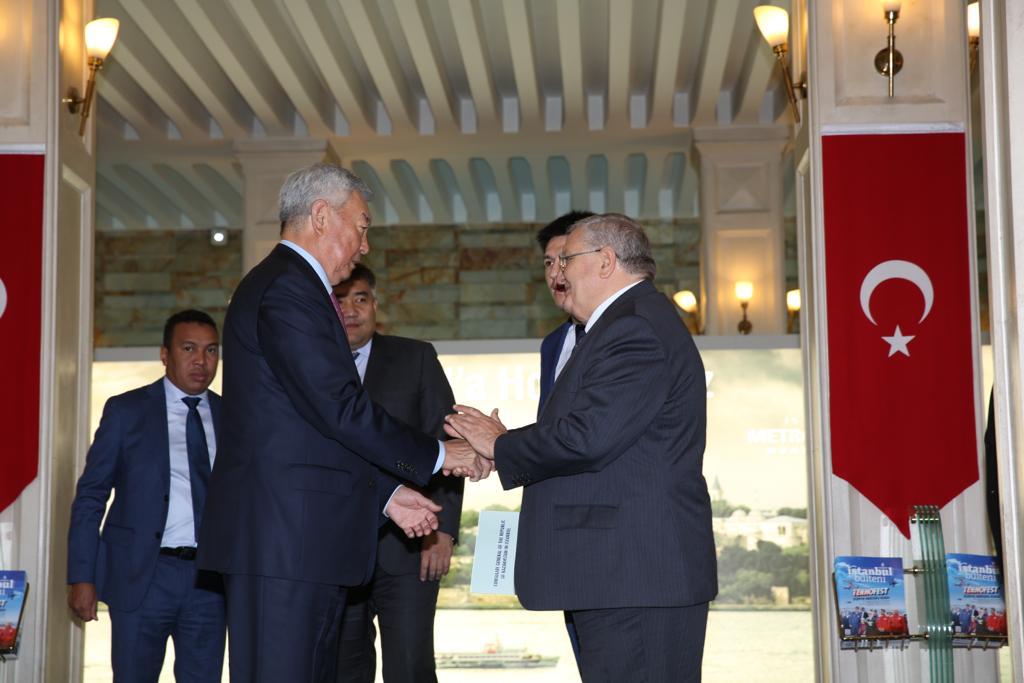 «Otandastar» qory Túrkııada birqatar kelisimge qol qoıdy