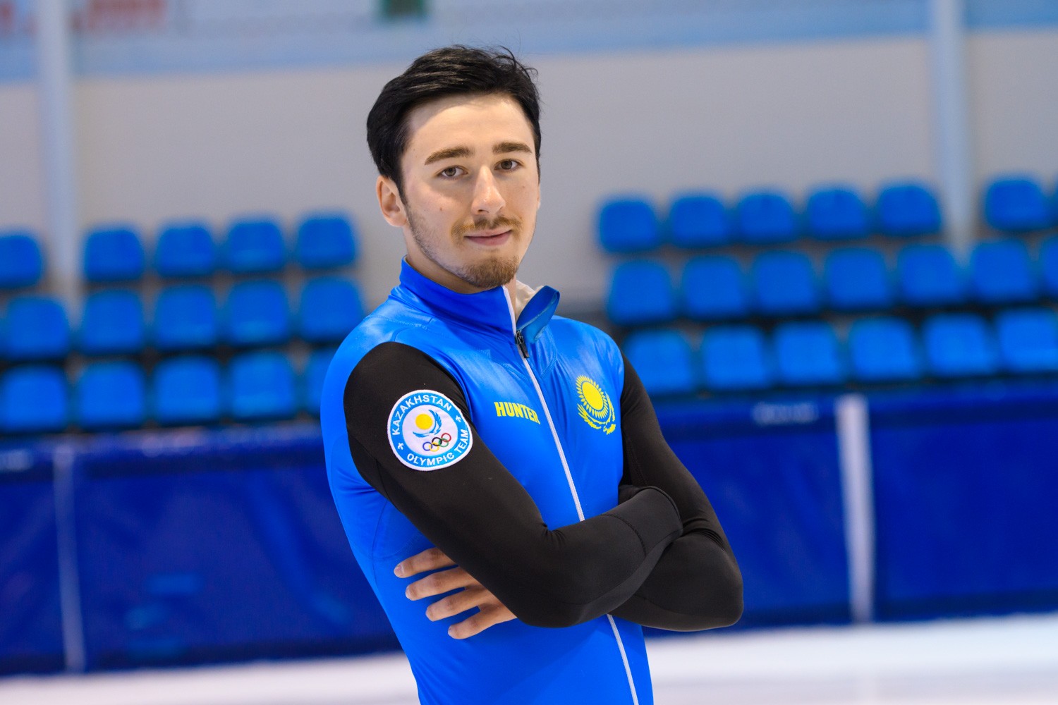 Denıs Nıkısha short-trekten álem kýboginde úzdik tórttikke endi