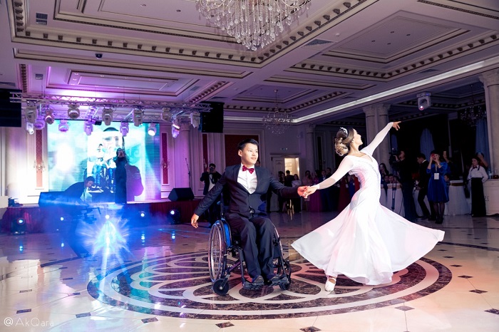 Atyraýda «1st Grand Ball Atyrau»  qaıyrymdylyq baly ótti