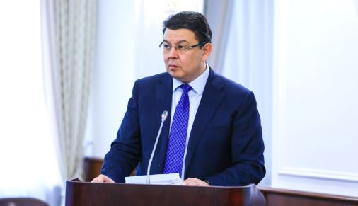 Taýarlyq gazdyń baǵalary 6-15%-ǵa tómendeıdi — Q. Bozymbaev