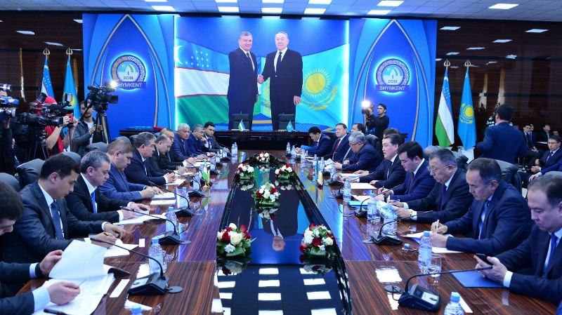 Qazaqstan - О́zbekstan: taýar aınalymyn 5 mlrd AQSh dollaryna jetkizý kózdelýde