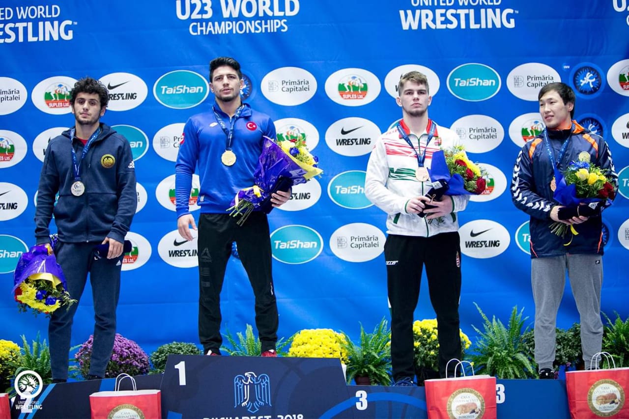 Atyraýlyq Qaharman Qısmetov  Álem chempıonatynyń qola júldegeri atandy