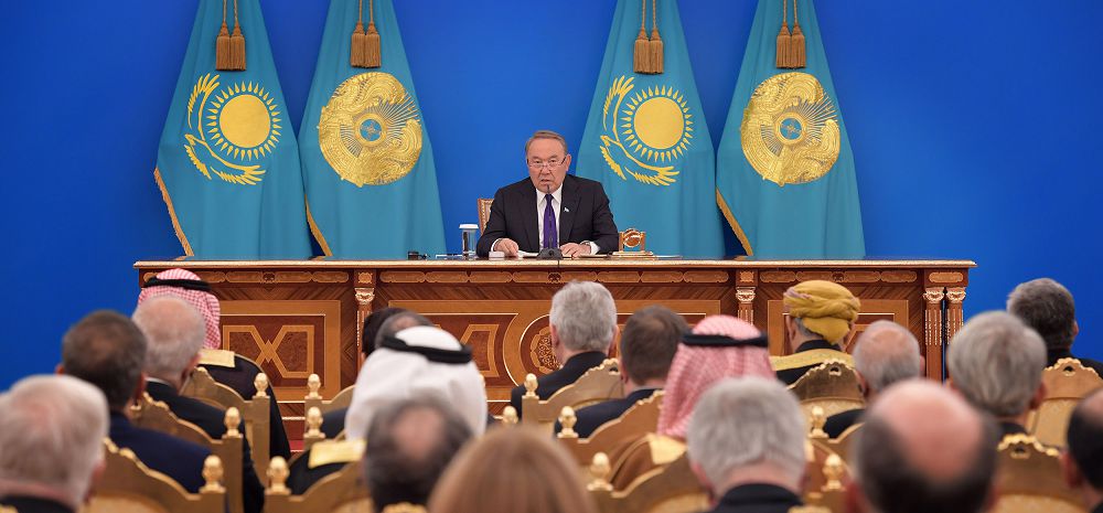 Elbasy elshilermen kezdesti