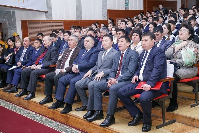 О́skemendegi ShQMÝ-da bıyl 17 mamandyq ashyldy